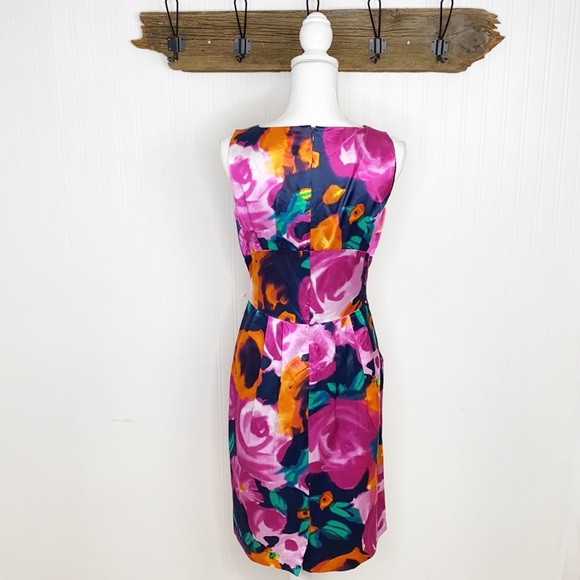 St. John Floral Sheath Dress - Picture 5 of 11
